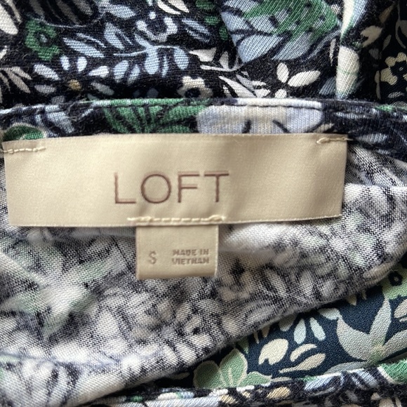 Floral LOFT blouse - Picture 6 of 9